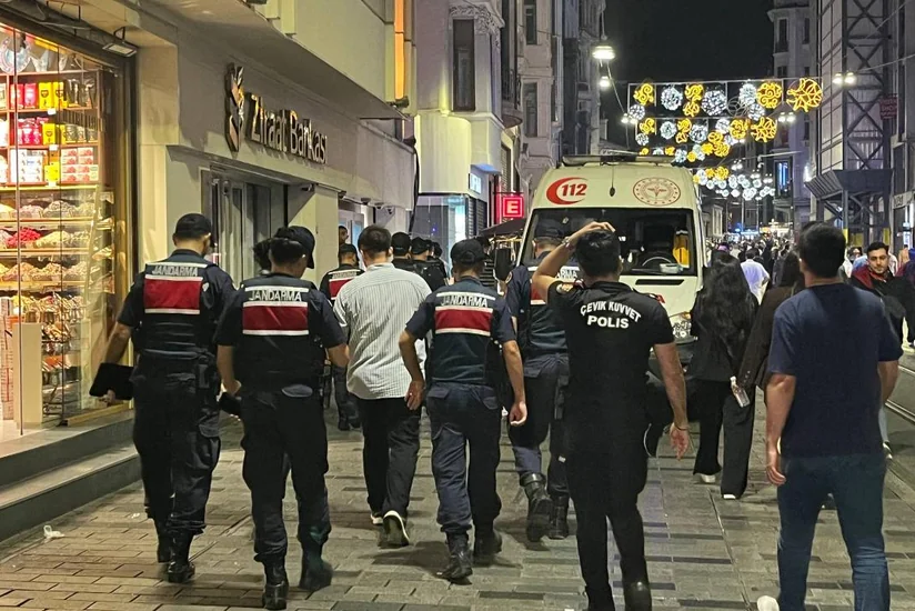 İstanbulda LGBTİ+ dərnəklərinə qarşı əməliyyat keçirilib, 20 şübhəli həbs edilib