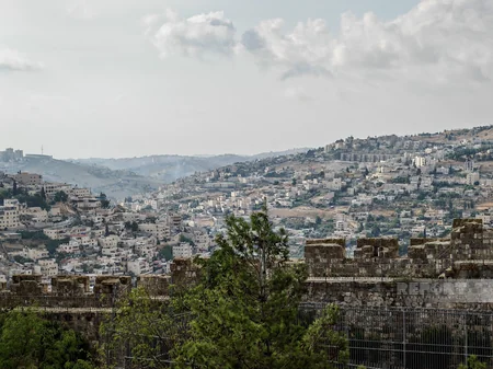 Israel from Jerusalem to Tel Aviv: Country of amazing contrasts
