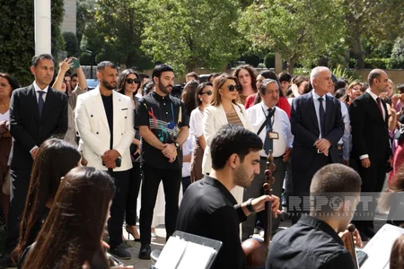 XVIII Beynəlxalq Musiqi Festivalı çərçivəsində açıq havada konsert proqramı nümayiş olunub