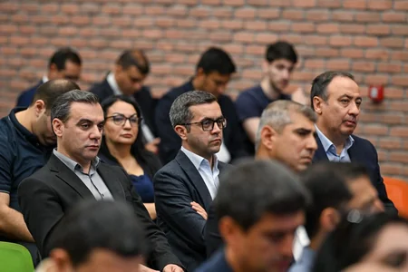 Fərid Qayıbov idman federasiyalarının nümayəndələri ilə 28-ci görüşünü keçirib
