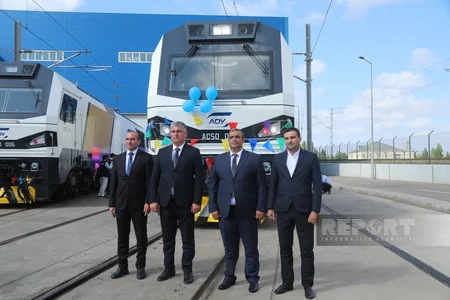 Azerbaijan Railways purchases 7 locomotives from China
