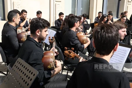 XVIII Beynəlxalq Musiqi Festivalı çərçivəsində açıq havada konsert proqramı nümayiş olunub