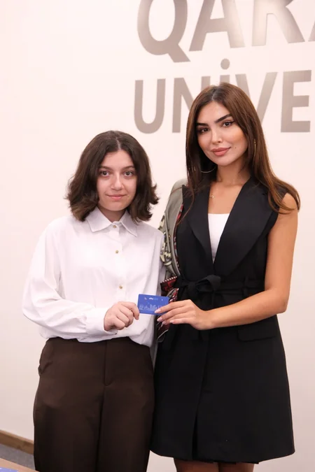 Bakıkartdan Qarabağ Universitetinin yüksək nəticə göstərən tələbələrinə 100 gedişlik nəqliyyat dəstəyi göstərilib