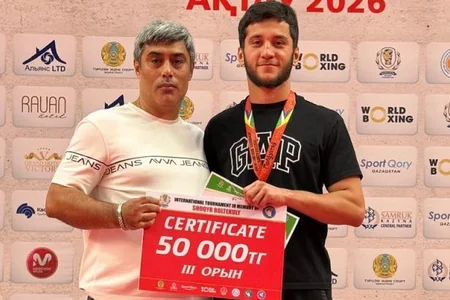 Azərbaycan boksçuları Qazaxıstanda keçirilən turnirdə üç medal qazanıblar