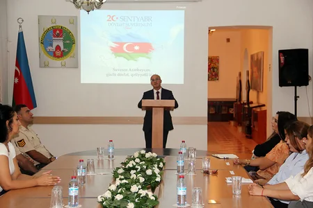 Azərbaycan Ordusunda Dövlət Suverenliyi Günü münasibətilə silsilə tədbirlər keçirilib