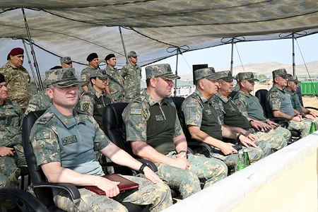 Zakir Hasanov observes combat readiness of military police