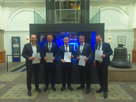 ADY, Port of Hamburg sign cooperation protocol