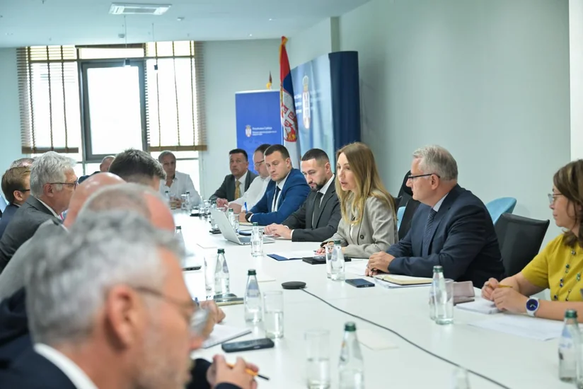 Serbiyanın energetika naziri ölkədə yanacaq qıtlığının olmayacağını açıqlayıb