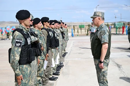 Zakir Hasanov observes combat readiness of military police