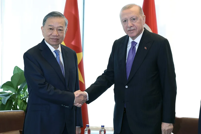 Ərdoğan vyetnamlı həmkarı ilə regional və qlobal məsələləri müzakirə edib
