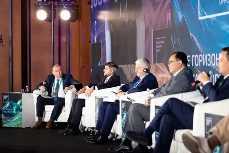 Azərbaycan Qazaxıstanda keçirilən Beynəlxalq Sığorta Forumunda iştirak edib
