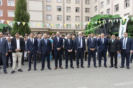 John Deerein yeni nəsil pambıqyığan kombaynları təqdim olunub