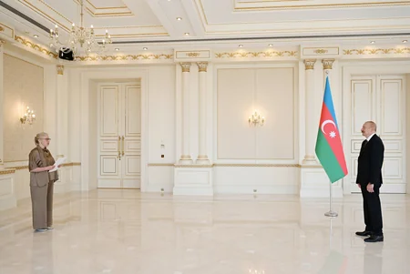 İlham Əliyev İsveçin Azərbaycanda yeni təyin olunmuş səfirini qəbul edib