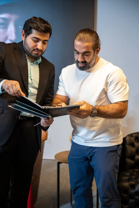InvestAZ PRO APP yeni kampaniya filmində peşəkar qərarların arxasındakı yanaşmanı göstərir