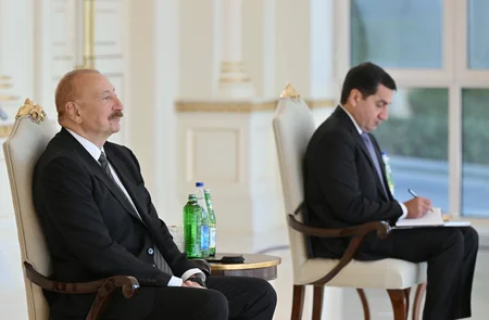 İlham Əliyev Estoniyanın Azərbaycanda yeni təyin olunmuş səfirini qəbul edib