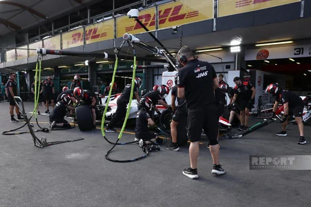 Fans take pit-lane walk ahead of Formula 1 Azerbaijan Grand Prix