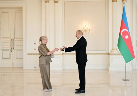 İlham Əliyev İsveçin Azərbaycanda yeni təyin olunmuş səfirini qəbul edib