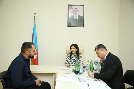 Səbinə Əliyeva Lənkəranda vətəndaşları qəbul edib