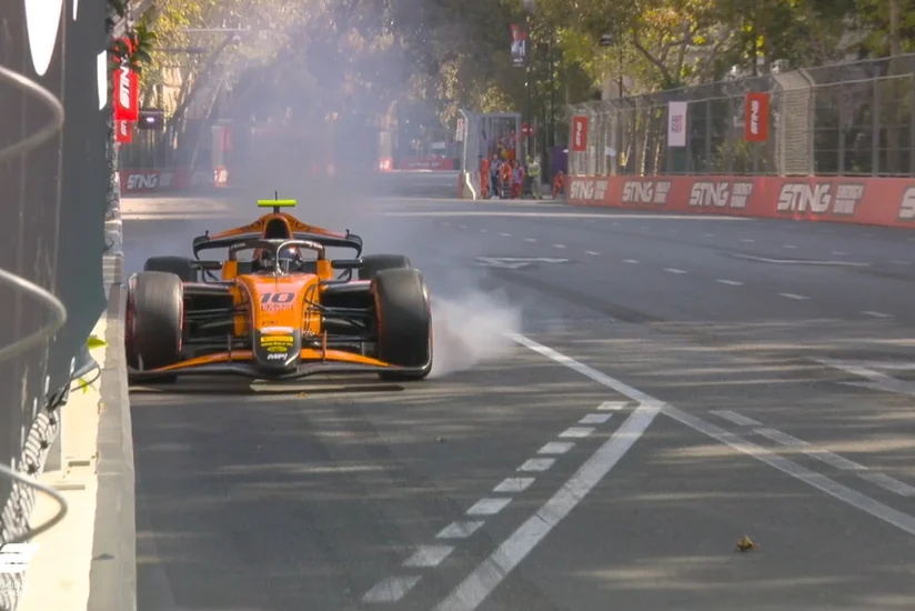 Formula 2: İki pilot Bakıdakı sərbəst yürüşdə mübarizəni dayandırıb