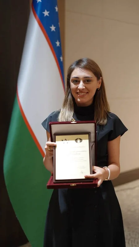 Azərbaycanın şahmat hakimi Ülkər Umudova FİDE-nin xüsusi mükafatına layiq görülüb