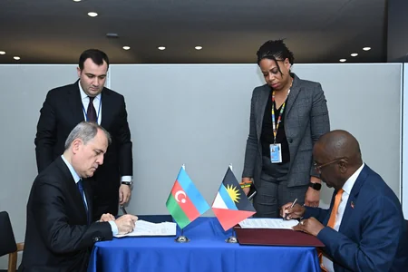 Azerbaijan signs visa waiver agreement with 3 countries