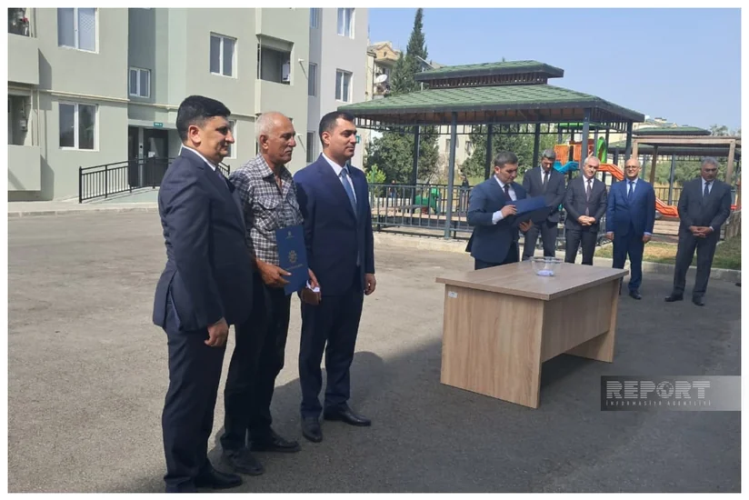 Yevlaxda şəhid ailələri və müharibə ilə əlaqədar əlilliyi olan şəxslərə 50 mənzil verilib