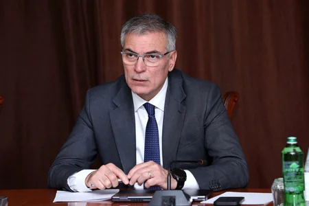 Azər Məmmədov Xankəndidə vətəndaşların müraciətlərini dinləyib