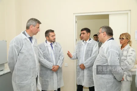 FAO nümayəndəsi Mərkəzi Laboratoriyanın fəaliyyəti ilə tanış olub