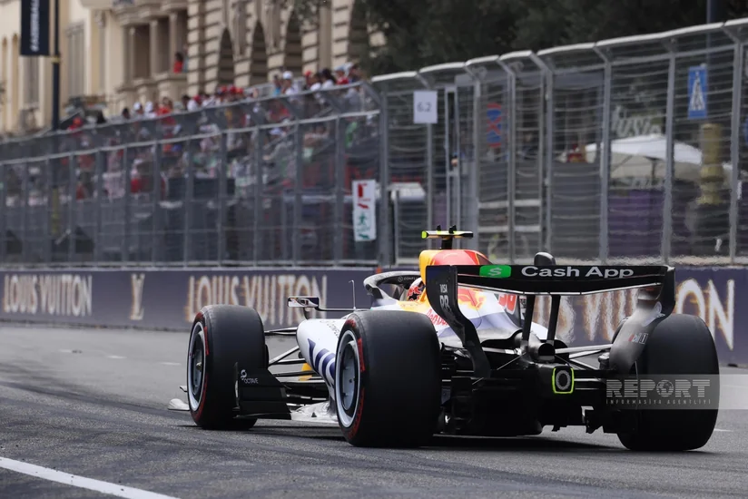 Formula 1: Ferstappen Bakıdakı üçüncü sərbəst yürüşdə ən yaxşı nəticəni göstərib - YENİLƏNİB