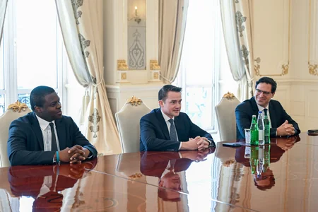 İlham Əliyev Brookfield Asset Management şirkətinin baş icraçı direktorunu qəbul edib