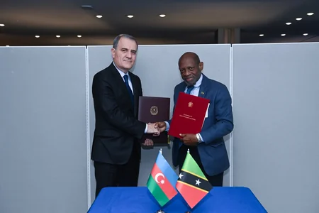 Azerbaijan signs visa waiver agreement with 3 countries