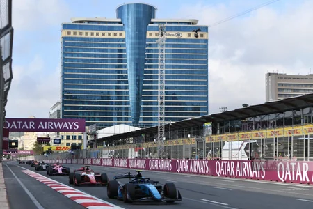 Formula 2 üzrə Azərbaycan Qran-prisində birinci əsas yarış başlayıb