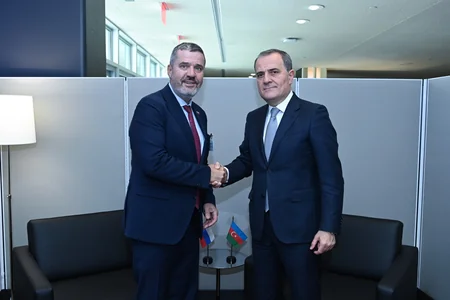 Jeyhun Bayramov, Slovenia's foreign minister discuss expanding energy and transit cooperation