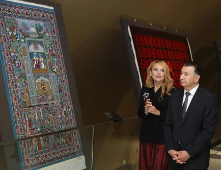 Adil Kərimli Tacikistanın Baş naziri ilə Milli Xalça Muzeyini ziyarət edib