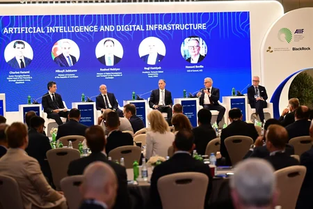 Rəşad Nəbiyev: Regional rəqəmsal sənaye mərkəzinə çevrilməyi hədəfləyirik