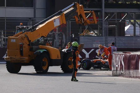 Formula 1: Maklarenin pilotu Lando Norris qəza törədərək mübarizəni dayandırıb - YENİLƏNİB
