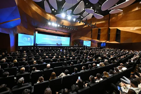 İlham Əliyev II Azərbaycan Beynəlxalq İnvestisiya Forumu çərçivəsində keçirilən tədbirdə iştirak edib - YENİLƏNİB