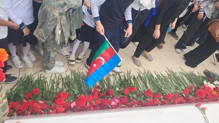 Xankəndidə Anım Günü ilə bağlı Zəfər parkı ziyarət olunub - YENİLƏNİB