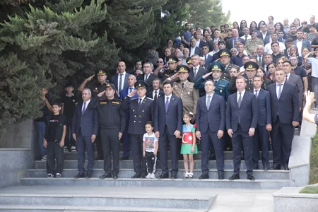 Xaçmaz rayonunda Anım Günü ilə əlaqədar Şəhidlər xiyabanı ziyarət edilib