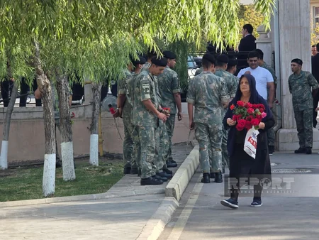 Naxçıvanda Vətən müharibəsi şəhidlərinin məzarları ziyarət olunur