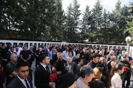 Xaçmaz rayonunda Anım Günü ilə əlaqədar Şəhidlər xiyabanı ziyarət edilib