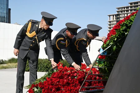 Azərbaycan Ordusunda Anım günü münasibətilə tədbirlər keçirilib