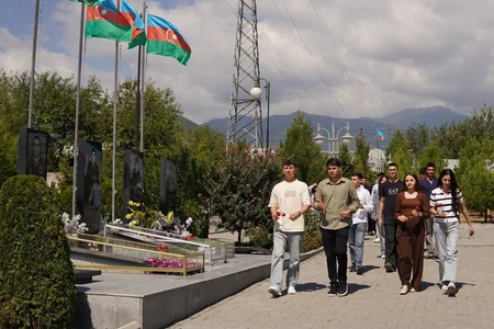 Anım Gününün mahiyyətinin gənclərə çatdırılması məqsədilə silsilə tədbirlər keçirilib
