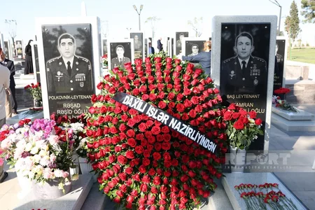 Vətən müharibəsinin ildönümü ilə əlaqədar Hərbi Memorial Məzarlığa ziyarət başlayıb