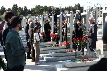 Public figures visit military memorial cemetery in Baku