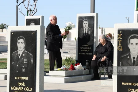 Public figures visit military memorial cemetery in Baku