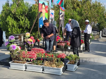 Naxçıvanda Vətən müharibəsi şəhidlərinin məzarları ziyarət olunur