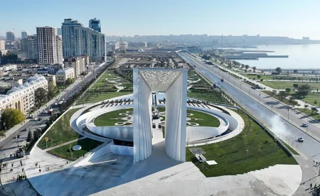 Dövlət və hökumət rəsmiləri Bakıdakı Zəfər parkında olublar