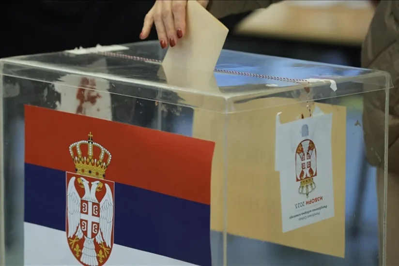 Vuçiç: Serbiyada dekabrda prezident seçkiləri keçiriləcək