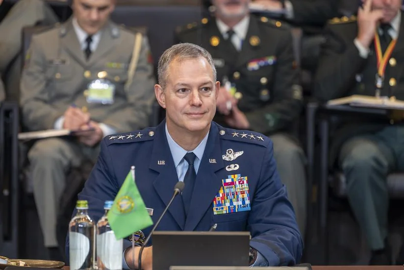 NATO komandanı: Rusiyanın məqsədi Ukraynanın müttəfiqlərinin dəstək iradəsini qırmaqdır